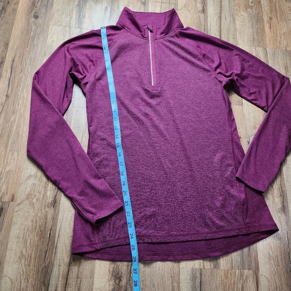 Women's Old Navy Active GoDry Long Sleeve Running Top w/ Thumb Holes Size Medium - Picture 10 of 13
